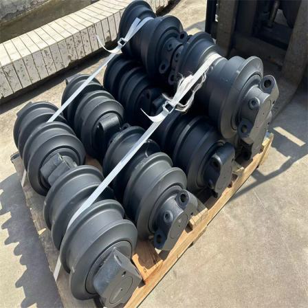 PC800 Excavator Track Assembly 209-32-02000 Idler Cab Shock Absorber Four Wheel First Generation