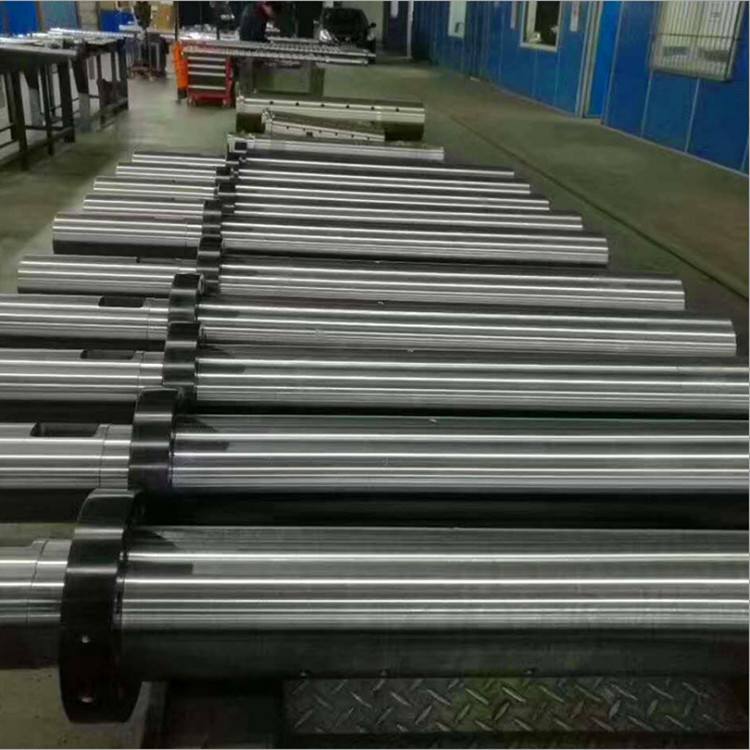 Manufacturer's direct sales of Fanuc injection molding machine screw barrels