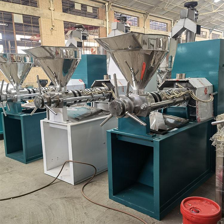 A complete set of equipment for crushing, leaching, and refining of new generation cocoa bean oil