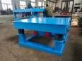 Refractory castable vibration platform