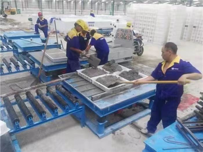 Cement product vibration platform vibration compaction vibration table