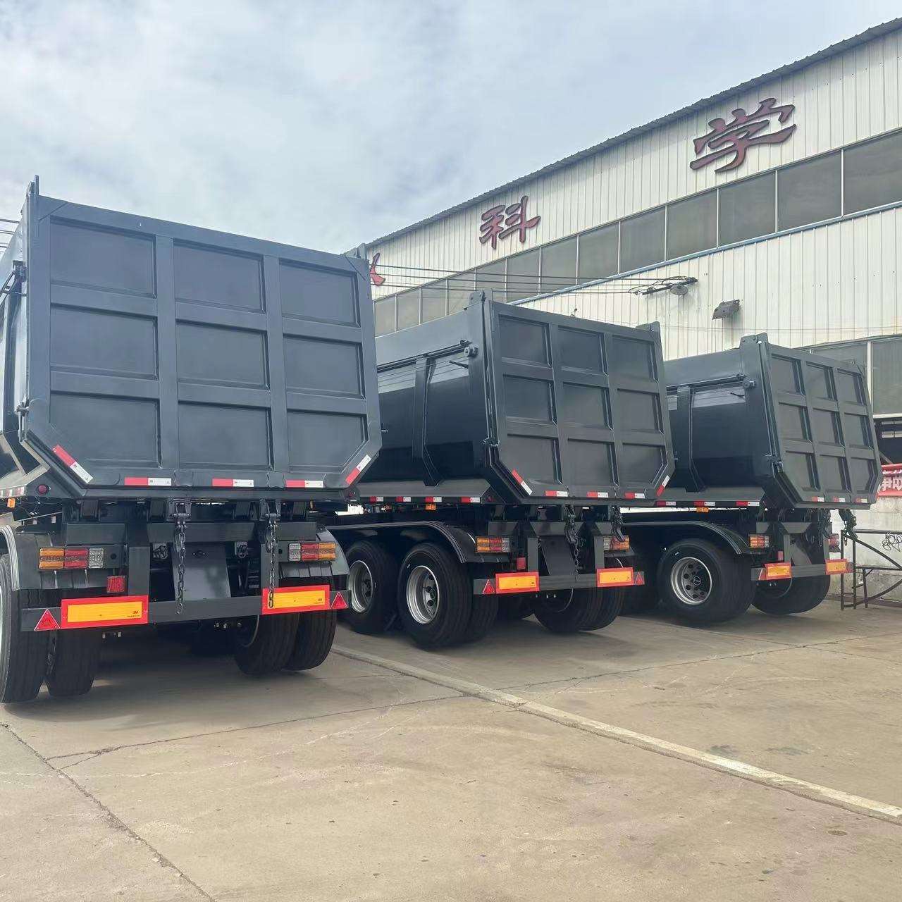 U-shaped real tipping dump truck, four axle vertical tipping dump semi trailer, runs smoothly with large loading space