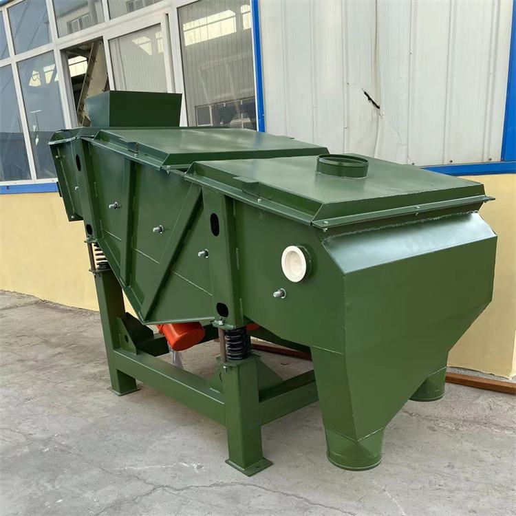 Crushed stone linear vibrating screen, multi-layer closed probability screen