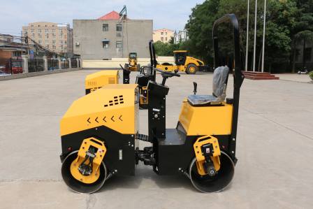 Mini Compactor of Hydraulic Travel Drive Double Drum with New Produced