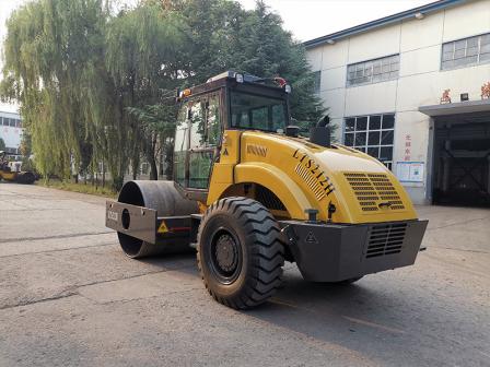 Lutong Static Road Roller Lts212h with Cheap Price