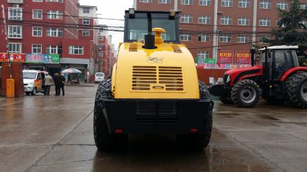 High Machinery 14 Tons Single Drum 30Hz Vibration Frequency Road Roller