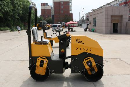 Small Vibratory Static 1 Ton Double Drum Steel Road Roller for Sale