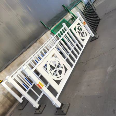 Galvanized steel road anti-collision isolation, traffic safety, municipal road guardrail network, blue and white guardrails, Yunjie