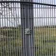 Prevent personnel from climbing over the anti climbing fence net * * * Anti shear dense pattern anti climbing fence net