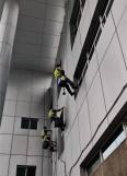 Aluminum plate and glass exterior wall cleaning, real stone paint exterior wall cleaning service professional team with complete qualifications