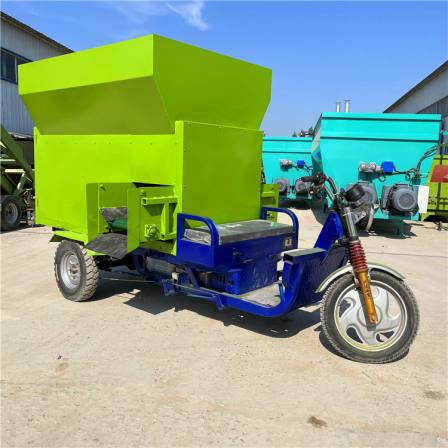 Automatic feeding machine for cattle farms, silage and grass throwing machine, feeding 2 square meters of cattle, and then discharging electric feeding cart