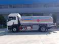 CNHTC Haowo TX5 single axle 10 ton fuel tanker 11 ton oil tanker 250 horsepower