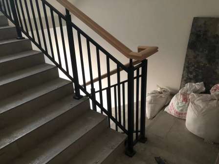 Zinc steel staircase railing, iron staircase railing, construction site protective railing, Chinese style walkway