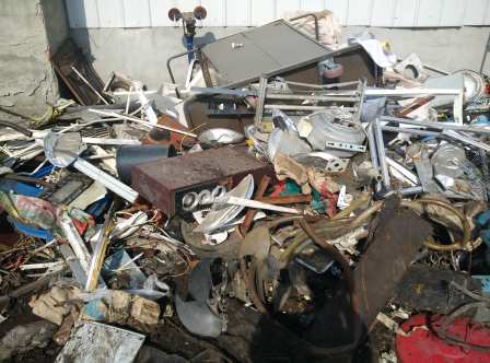 Advantages of recycling and wholesale of scrap iron and metal waste, quick on-site cash settlement