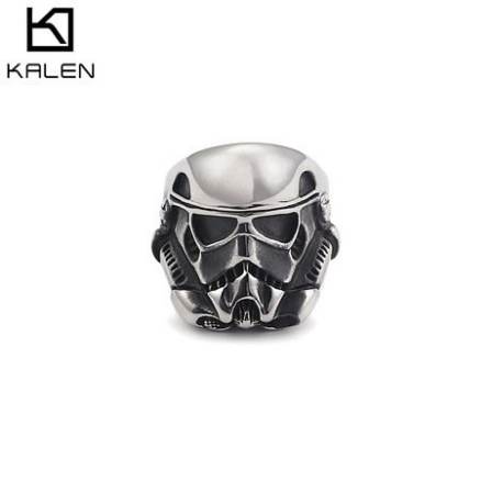Factory direct sales of men's titanium steel skull head rings in Europe and America, stainless steel ghost punk vintage ring accessories