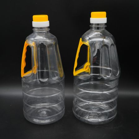 Multifunctional plastic bottle supply is not easy to wear and tear, and the size of the delicious bottle is customized