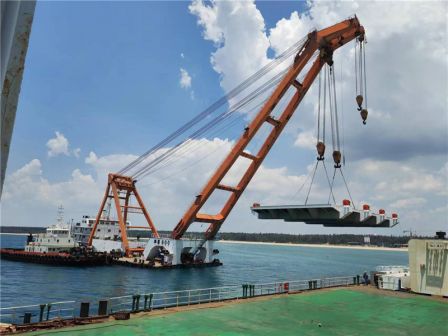 Rental of 80-1500 ton crane vessels for floating crane hoisting construction on water. Construction of offshore docks and installation of wind power