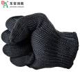 Industrial protective gloves are used in multiple occasions for wear resistance, anti slip, thickening, warmth protection, and cutting resistance