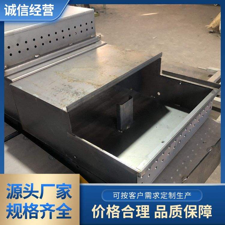 High speed bridge water collection well bridge welding water collection bucket manufacturer, strong manufacturer, bridge water collection tank