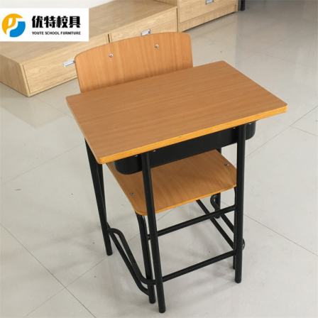 Round tube black single person desks and chairs, steel and wood structure, wooden training desks, desks, customized, and customized, produced by Youte Source Manufacturer