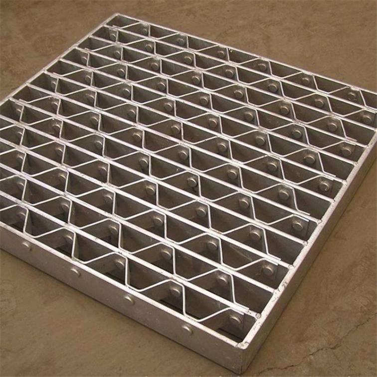 Galvanized composite steel grating manufacturer, municipal construction steel grating material Q235, welded firmly, with strong load-bearing capacity