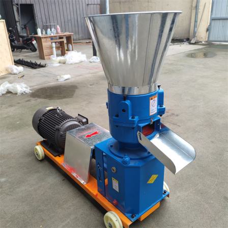 Cat litter granulator two-phase electric small chicken and duck feed machine Chengyu flat die extrusion granulator