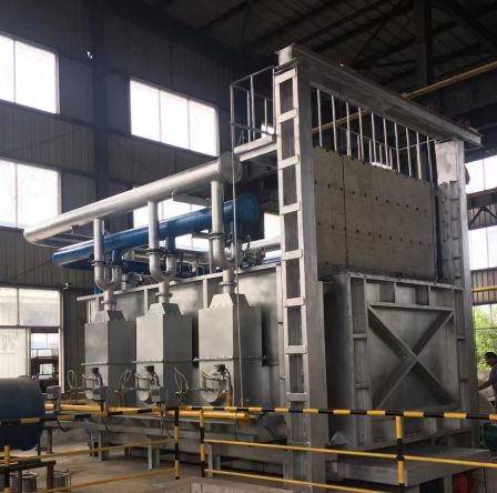 Fully automatic temperature control and thermal storage quenching and annealing heat treatment furnace