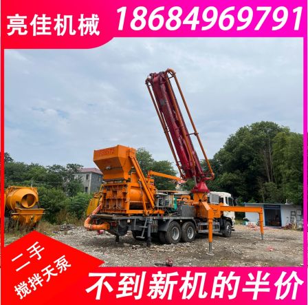 Used self equipped mixing pump truck with mixing day pump integrated machine quasi new mixing day pump truck