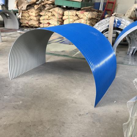 Belt installation curved closed cover, galvanized color steel plate, each section length 0.92 meters, thickness 0.7mm conveyor belt protective cover