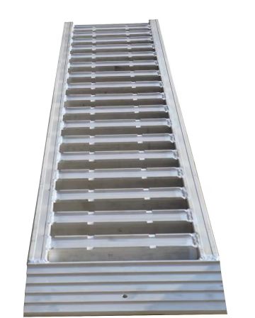 Elephant manufacturer aluminum alloy ladder loading Longgong forklift ladder shipment in Northwest China
