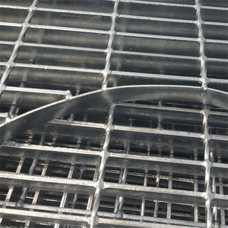 Hot dip galvanized steel grating car wash room grating platform step board, various sizes can be customized