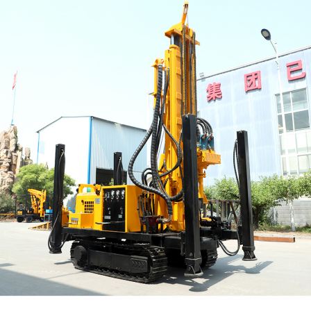 300 meter pneumatic drilling rig, high support leg steel track drilling equipment, drilling machine can be equipped with a 6-meter tower