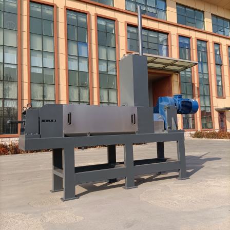 Cow manure dry and wet separator, secondary press and dehydration equipment, water soaked cow manure processing machine, Chuantai spiral press machine
