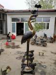 Cast bronze crane crane turtle wax platform zoo park scenic spot Red-crowned crane flying display aquatic animal sculpture