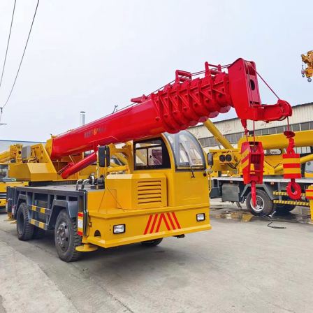 Hydraulic, oil, and electric dual-purpose six wheel telescopic boom self-made crane for construction engineering Small soil crane with cab crane