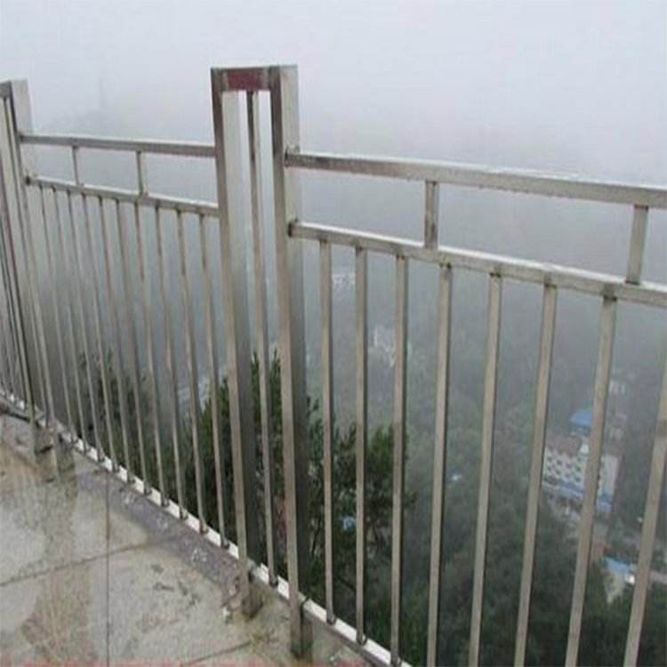 Shanghai Zhejiang manufacturer zinc steel guardrail hot-dip galvanized iron guardrail school yard iron fence zinc steel fence