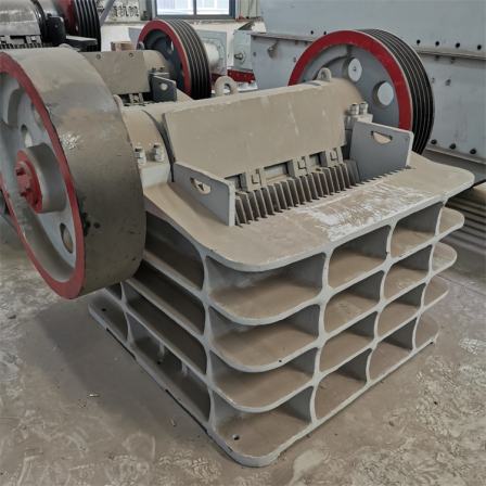 Jaw crusher for crushing stone, gravel, sand, and gravel, ore, granite, lime, and stone