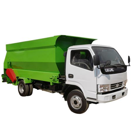 High horsepower diesel powered spreader truck Runzhong modern breeding equipment, single person operation, uniform feeding