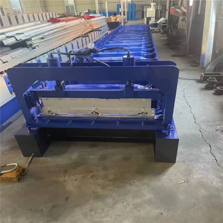 Longxing Production of Hidden Colored Steel Tile Equipment for CNC 820 Angle Press Tile Machine