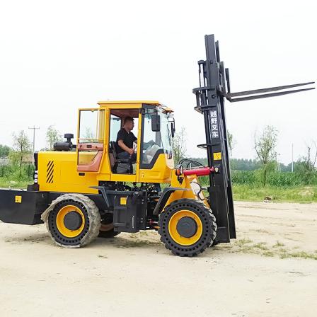 Picture of Huake multifunctional forklift modified to off-road forklift for construction engineering of four-wheel drive forklifts