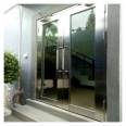 Stainless steel glass fireproof doors can be used in shopping malls, hotels, and hotels to support customization