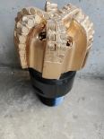 PDC composite drill bit for tunnel portability, targeted at strata, and used in coal mining