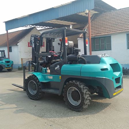 Operation video of a 3-ton multifunctional four-wheel drive off-road forklift for construction site dedicated forklifts