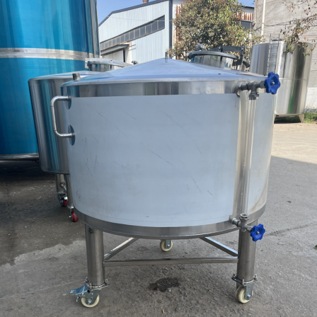 304 stainless steel mobile tank, mobile liquid storage tank, 500 kg temporary storage tank, mobile wheel, ingredient turnover tank