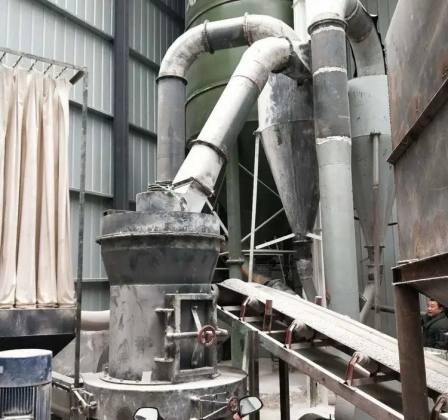 Weiwang ultrafine barite grinding machine 800 mesh hour production of 15 tons 4R3018 grinding equipment