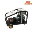 Jundao high-pressure water gun can be used for sand removal and shell cleaning of copper castings, with high efficiency and simple use. Source manufacturer