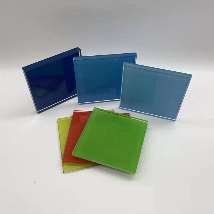 The manufacturer directly provides various colors of baking varnish, tempered glass building, Laminated glass, and various styles support customization