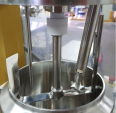 The heating, emulsification and stirring function of the stainless steel reaction kettle can be selected, and the mirror polishing and wire drawing material can be used for food