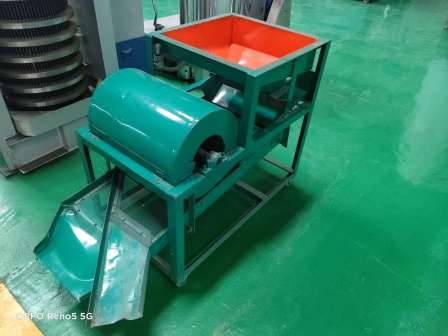 Five grain and miscellaneous grain screening machine, movable rapeseed sorting machine, rice and millet vibrating screen