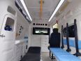 The new Ford V348 monitoring ambulance can be customized with a negative pressure type ambulance. The factory can package it for home delivery